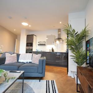 Suite Life - 2-Bed 1-Bath Top-Floor in New Cross