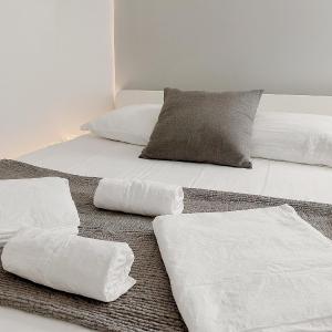 Calliope Suite 3 with Acropolis View