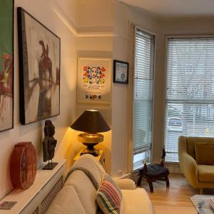 Beautiful Two Bedroom Flat in Kensington