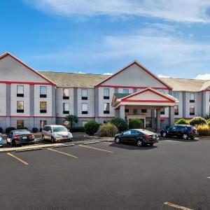 Red Roof PLUS+ & Suites Atlanta Airport South