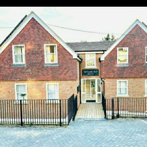 Dover Castle Suites 20 sleeps