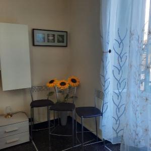Comfortable one bedroom apartment with parking space in the center of Genoa