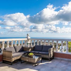 Villa Terracota by Abahana Villas