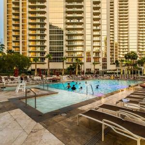 MGM Signature 1BR Balcony 06721