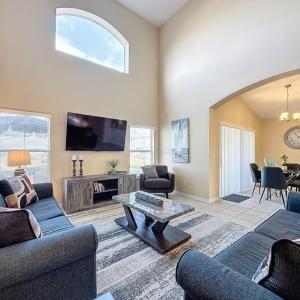 Emerald Island Four Bed Pool Home close to Disney villa