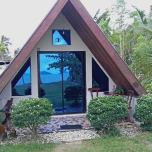 Villa Fria private beach cottage