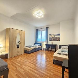 Wohnreich Ulm Zentral - Wohnung in 3OG - Zimmer in 3er WG