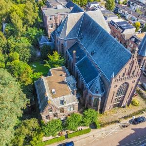 In de Pastorie Utrecht - Old rectory, just steps away from the city center