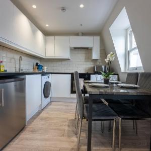 Home-like 1-BR flat in Victoria