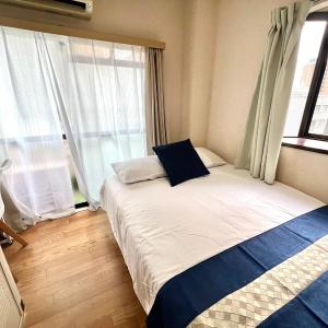 10m walk from Namba Station for 2 people gran605