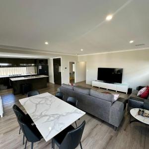 Arlia - Busselton