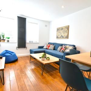Character 2-bed flat in Angel