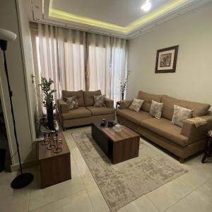Cozy 2 Bed Rooms Apartment, 25 mins to the Airport