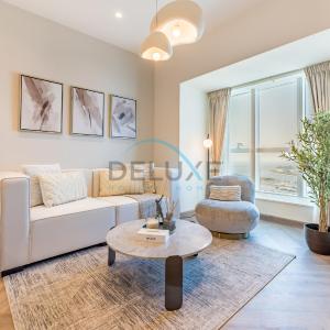 Upgraded 1BR Overlooking Palm Jumeirah & Sea Views from Living to Bedroom, Elite Residence, Dubai Marina by Deluxe Holiday Homes