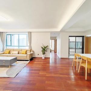 Shanghai Hills & LinkInn TimeLight 3-Bedroom Near SNIEC