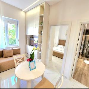 City Center Unit For Rent