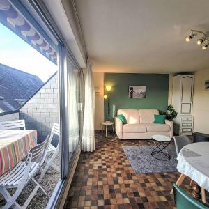 Apartment Les Embruns-1 by Interhome
