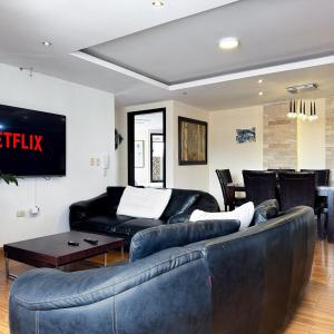 Mirador Urbano Your Refuge in the City with garage