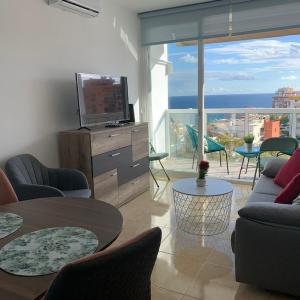 hidden gem nearby everything southwest balcony w sea view