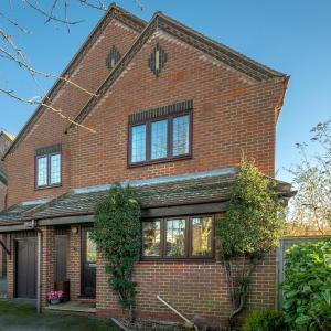 Pass the Keys Cosy & Rural Chilterns Hideaway