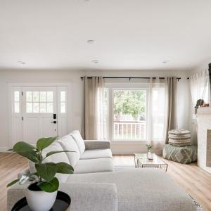Charming Hollywood Bungalow with Private Parking