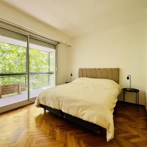 Amplio departamento con 3 cuartos en Belgrano R