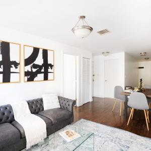 1435-3 3 Bedrooms 2Bath W&D Prime Upper East