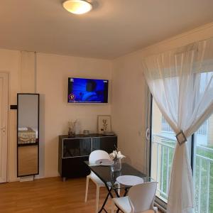 Charming Studio with Balneo Shower, Parking Included