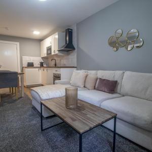 Happy Haven Home, West End - Pass the Keys