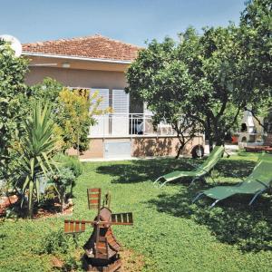 3 Bedroom Beautiful Home In Seget Vranjica