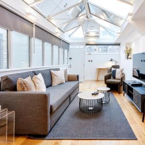 2 Bedr, 3 Beds, 2 Bath Covent Garden 3-min subway