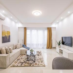 Deluxe & Charm Central Suite next the Andrássy Fashion St