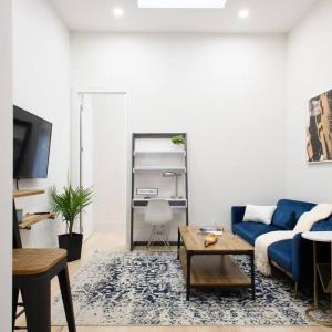 78-4D Quality 1br W&D Skylight By Central Park