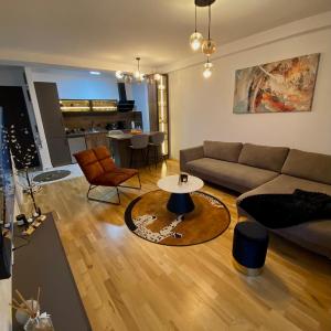 SARA Apartment EAST GATE LIVING