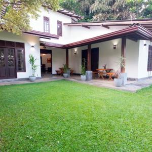 Maygrove View Villa - Galle
