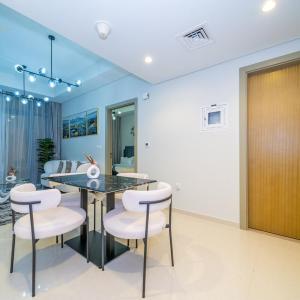 CHIC Sea View 2Bhk 4pax