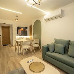 Luxury Heliopolis Apt With Garden View, Near Airport
