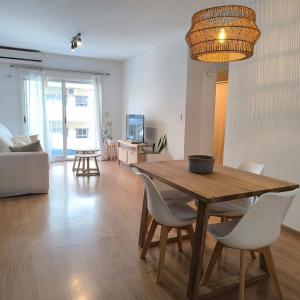 Atractivo 3 ambientes con estilo, balcón y luz