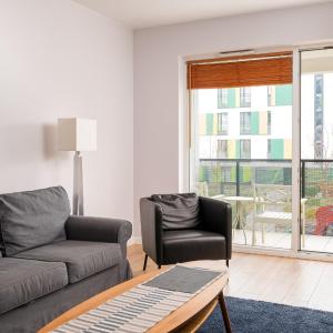 Sady Żoliborskie Generous Apartment by BookingHost