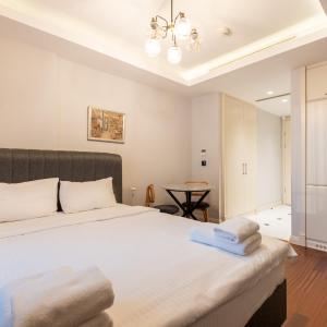 Luxury Apartments in Ofton Residence