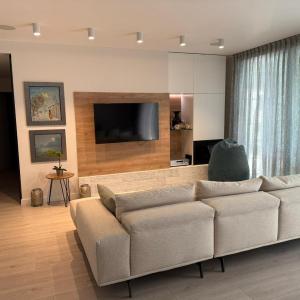 Luxury Apartment ENI