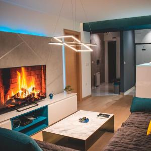 Luxury S&S panoramic city view apartment