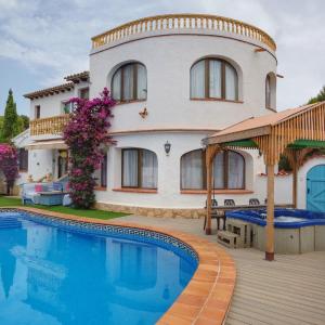Casa Ignatz 5 Bed Luxury Villa with Private Pool
