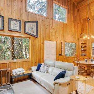 Crystal Creek Cabin