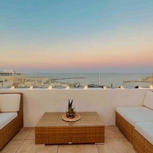 Grand Harbour views