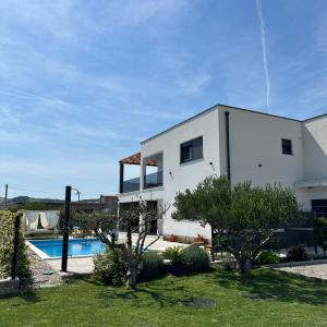 Villa C'est la vie