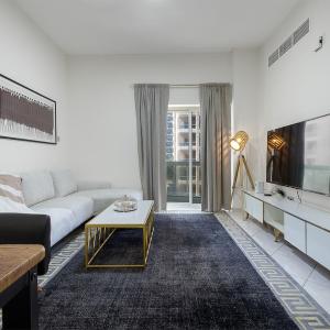 Big Size Studio Next to Marina Walk - Near Metro