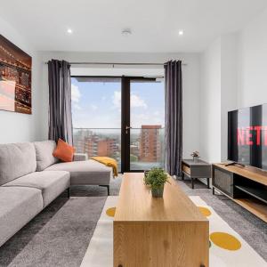 Modern Luxurious Central Apartment