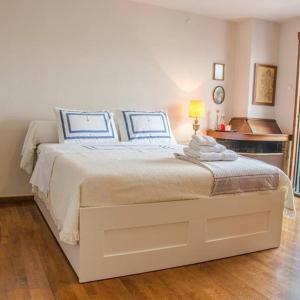 Anafiotika FOS Cycladic Home!