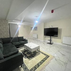 Modern Flat near StarCity, Bull Ring & M6